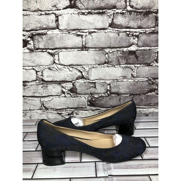 Karl Lagerfeld PARIS Charee Navy Black Floral Fabric Block Heels Women Sz 8M US - Picture 14 of 16